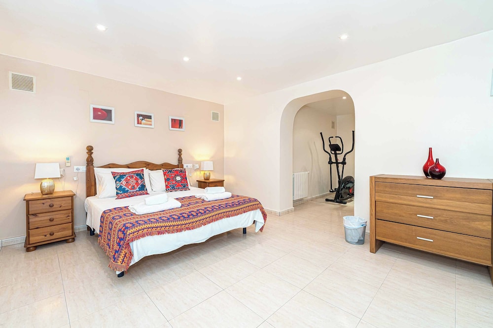 Villa Montgo View