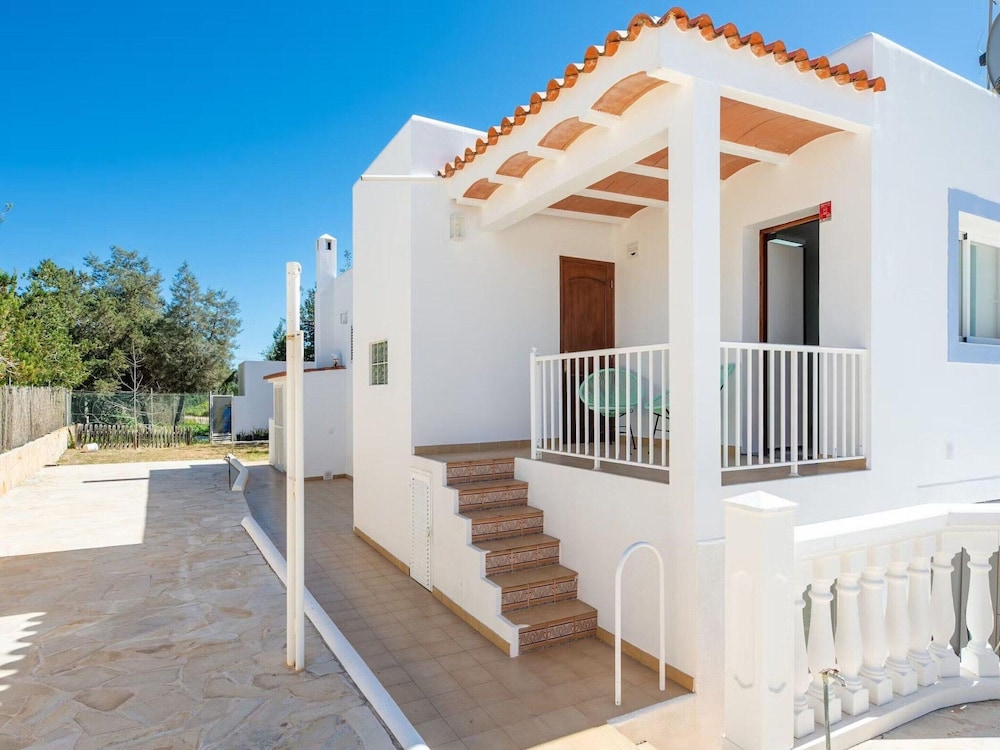 Attractive Villa With Private Pool