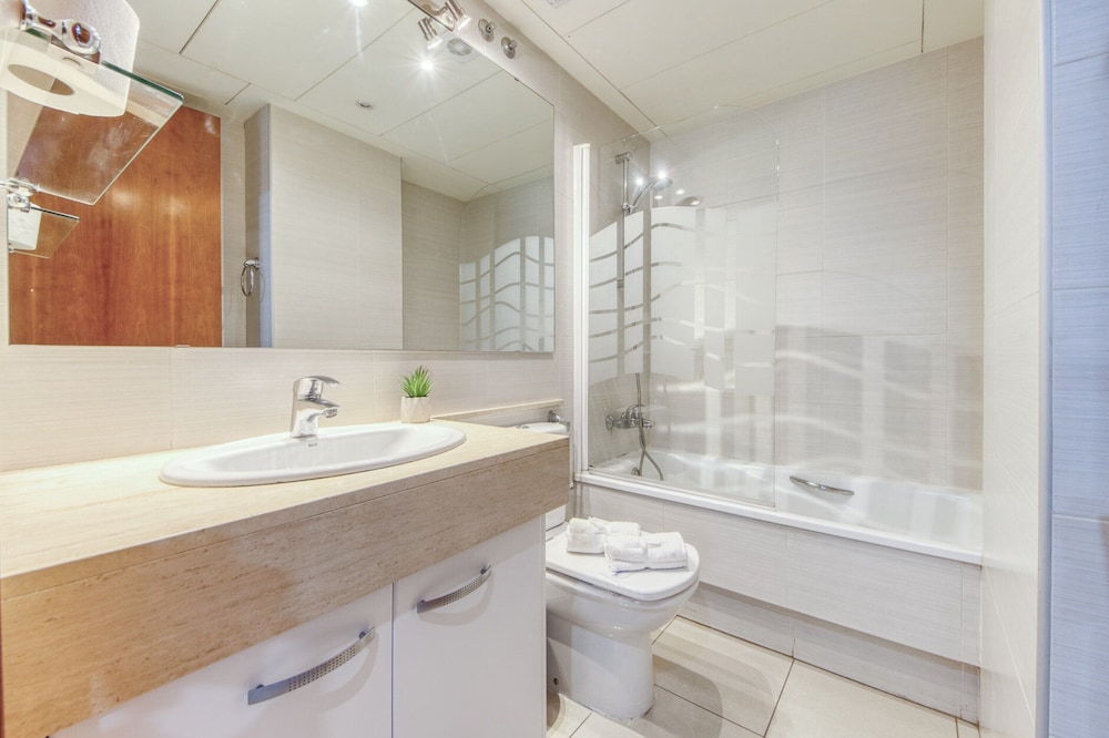 Apartment in Roses Near Sandy Beach
