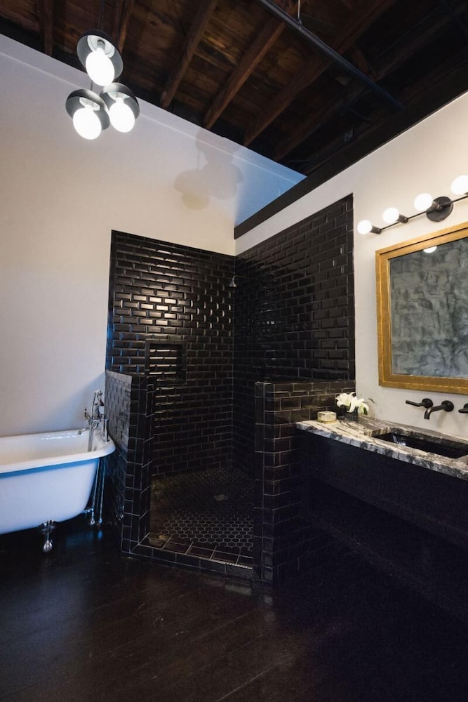 Florence Vacations - GunRunner Boutique Hotel - Property Image 35