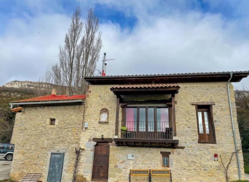 Casa Berrobiaenea view 4