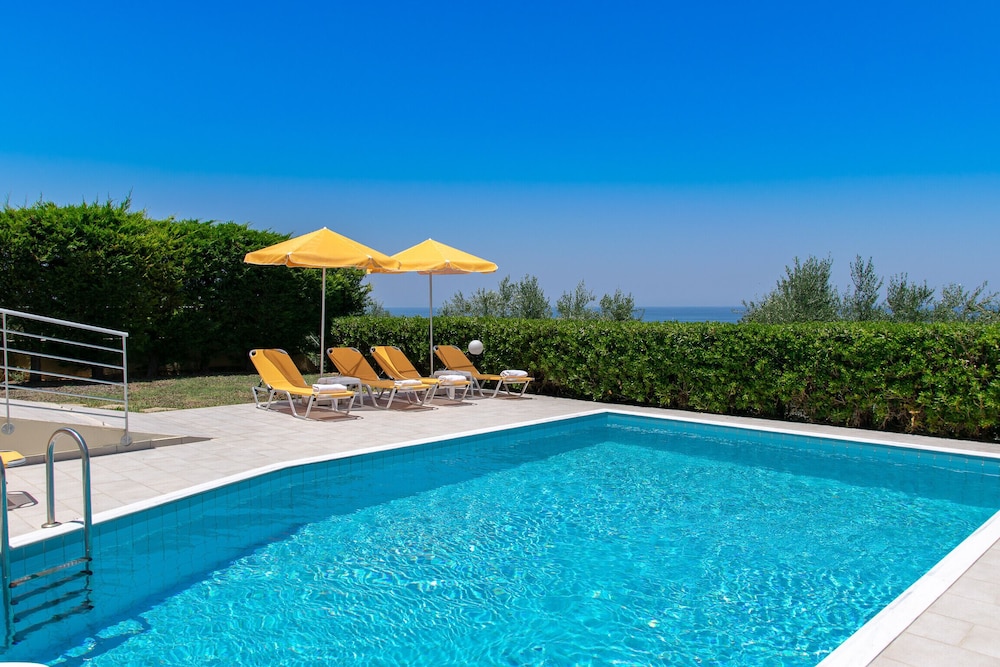 Yanni's villas