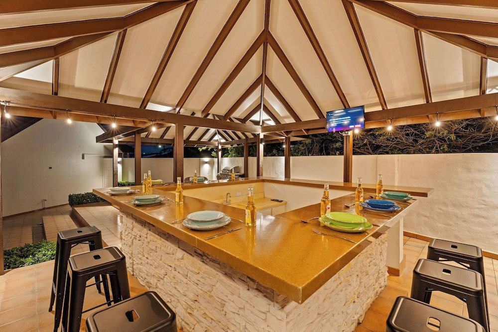 Villa Casibari Aruba Retreat Location