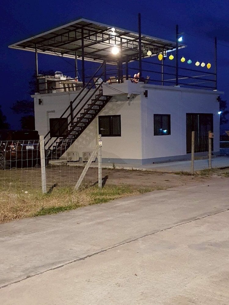 A&B Beach Villa At VK