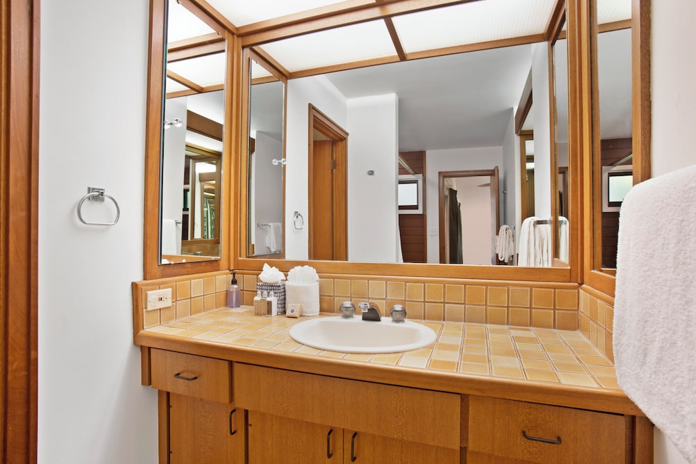Kapalua Ridge Villas by KBM