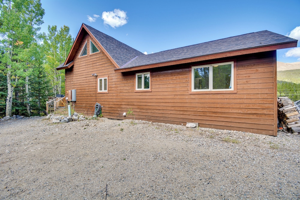 Hot Tub & Deck: Cabin Near Dtwn Alma & Breck