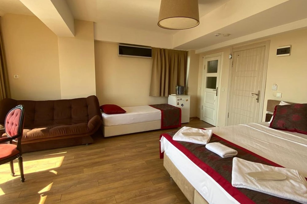 Bude Suit - Image 17