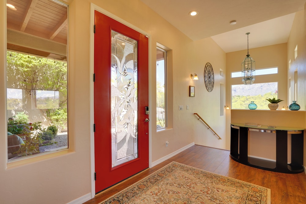 Updated Tucson Home w/ Panoramic Mtn Views & Pool! view 4