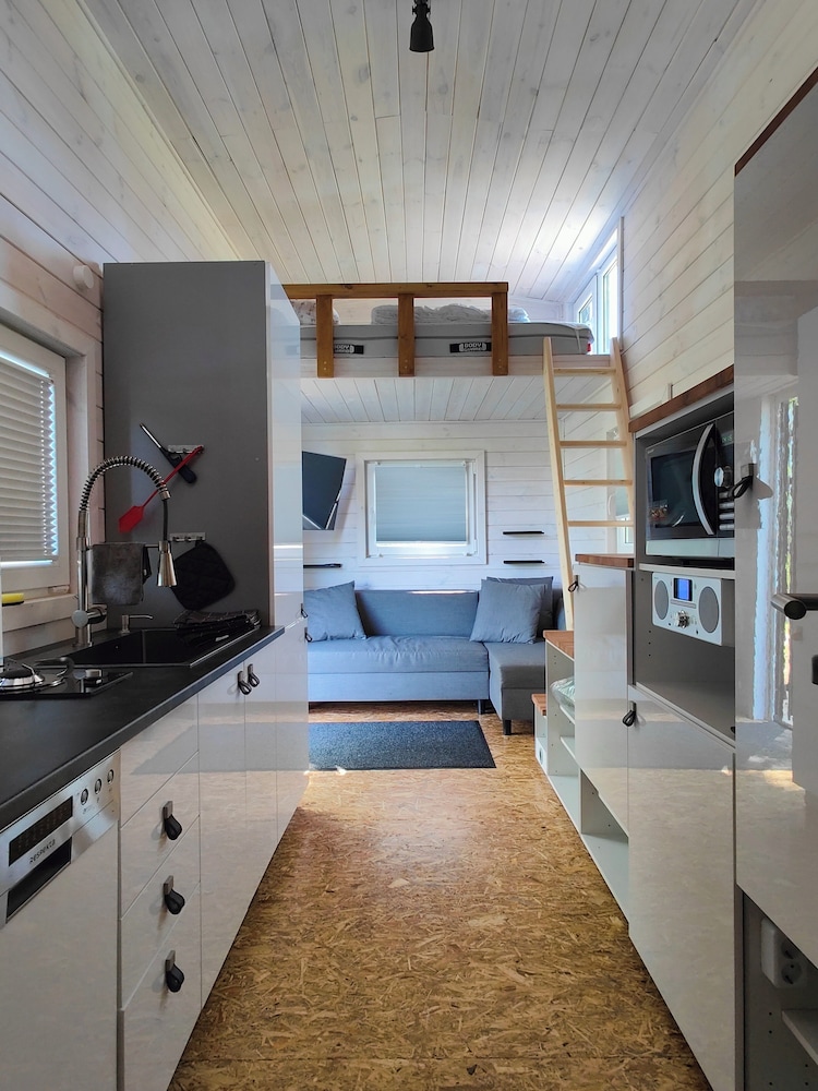 TinyHousebeiDresden – klein, aber fein, beste Lage mit großer Terrasse direkt am Naturteich - Nähe Sächsische Schweiz