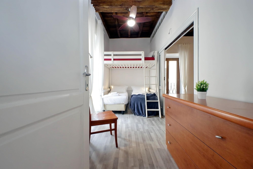 Luxury Navona Apartment