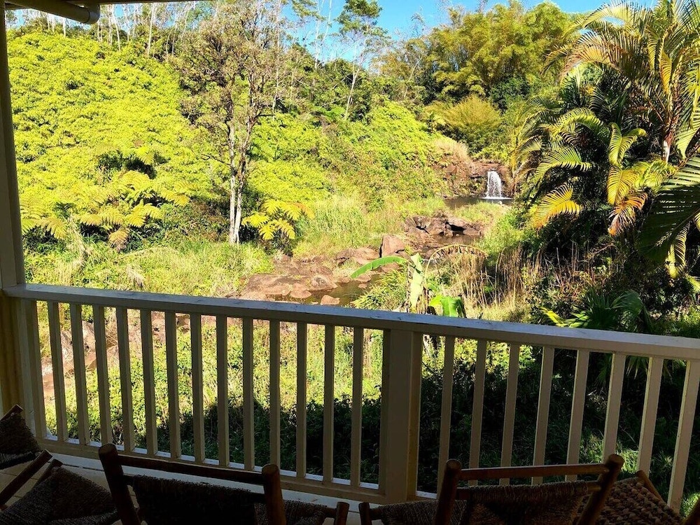 Kikala Waterfall Lodge