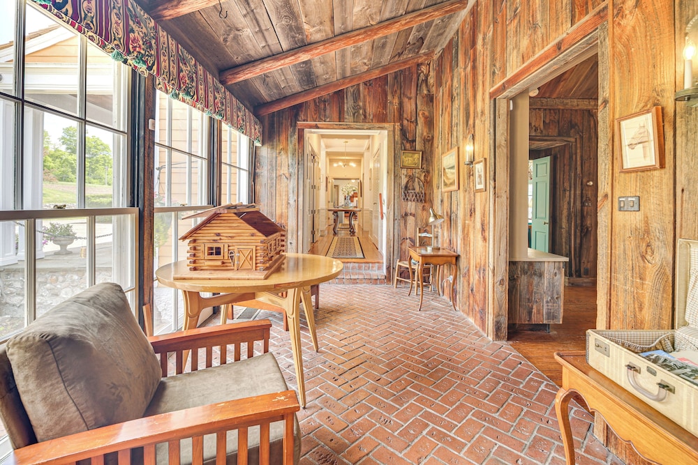 Expansive Retreat on 280 Acres in Lake Placid!