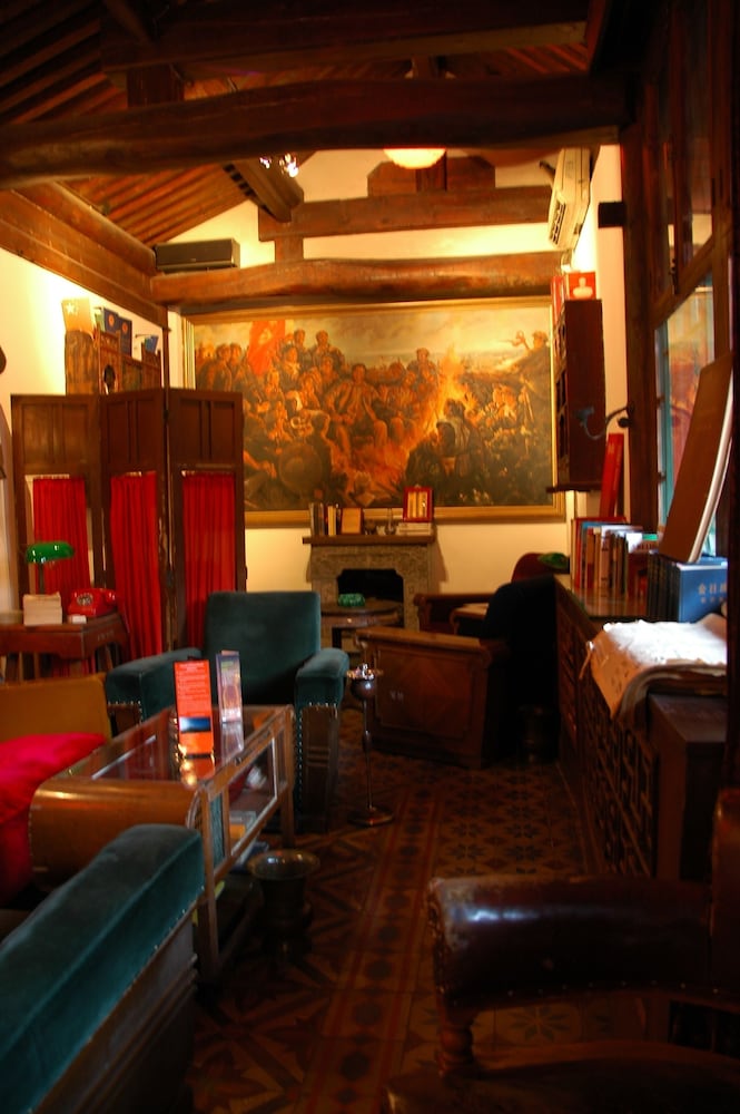 Red Capital Residence