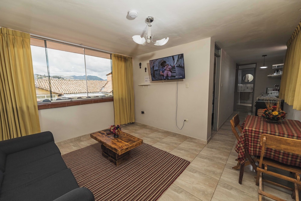 San Pedro Apartments
