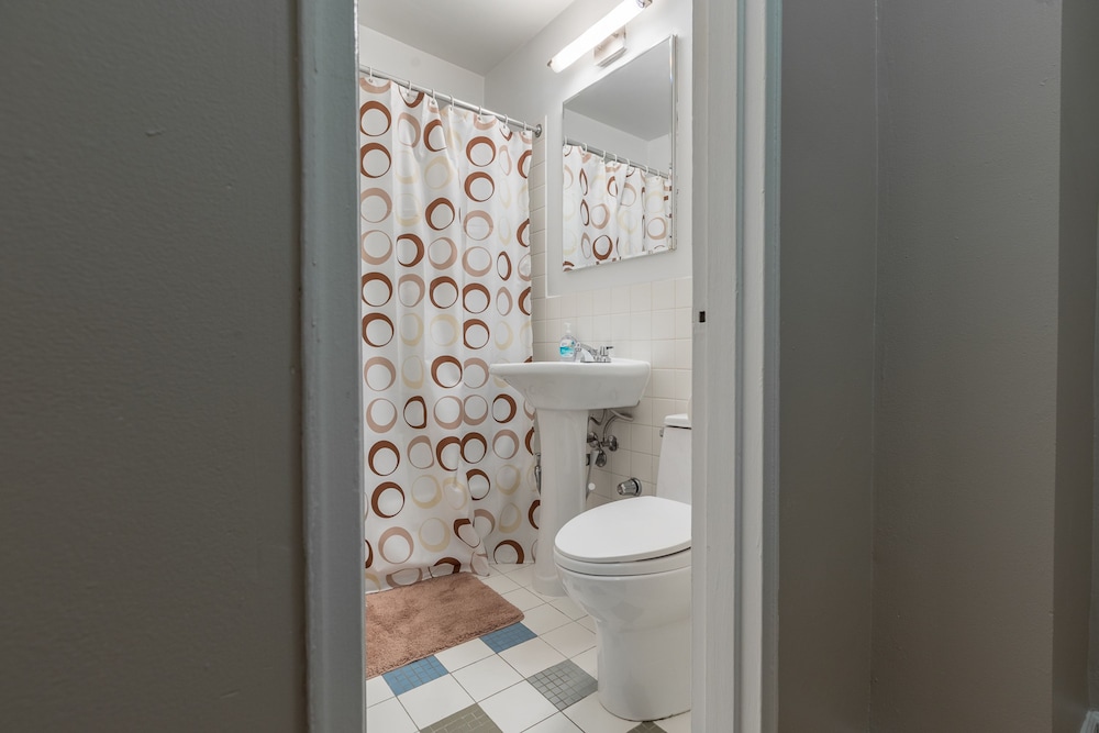 Lovely 1 Bedroom New York Apartment