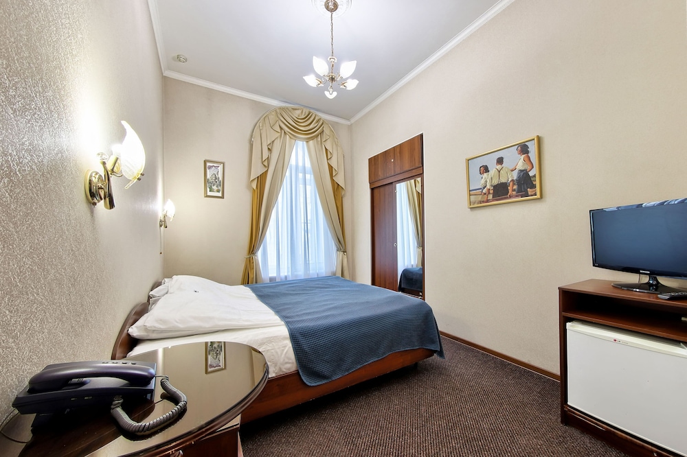 Antares by Center Hotels