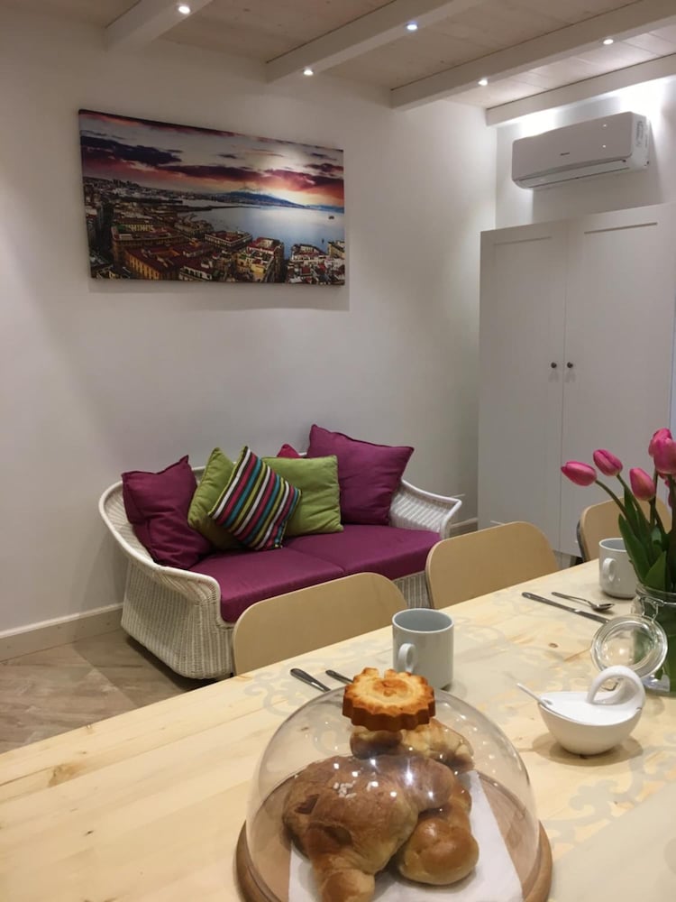 B&B Napoli La scalinata di Chiaia