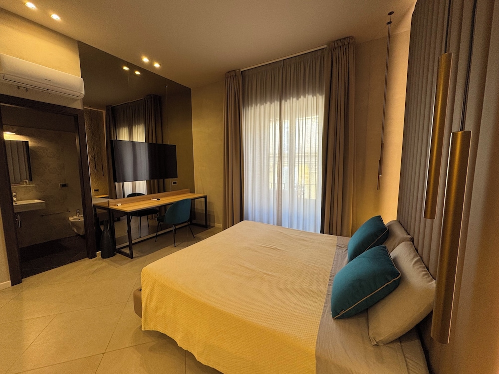Tropicana room