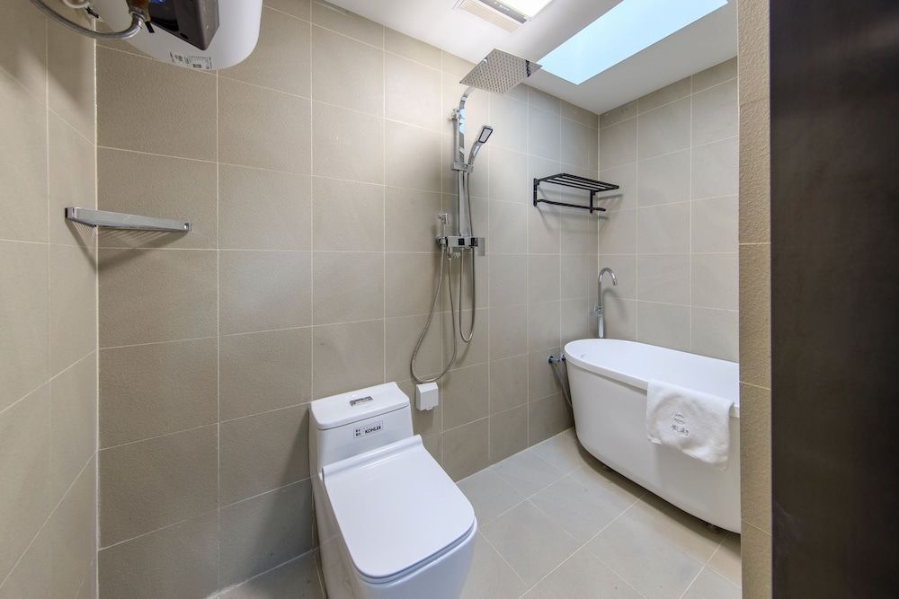 Isvara Flowing Ocean Guesthouse