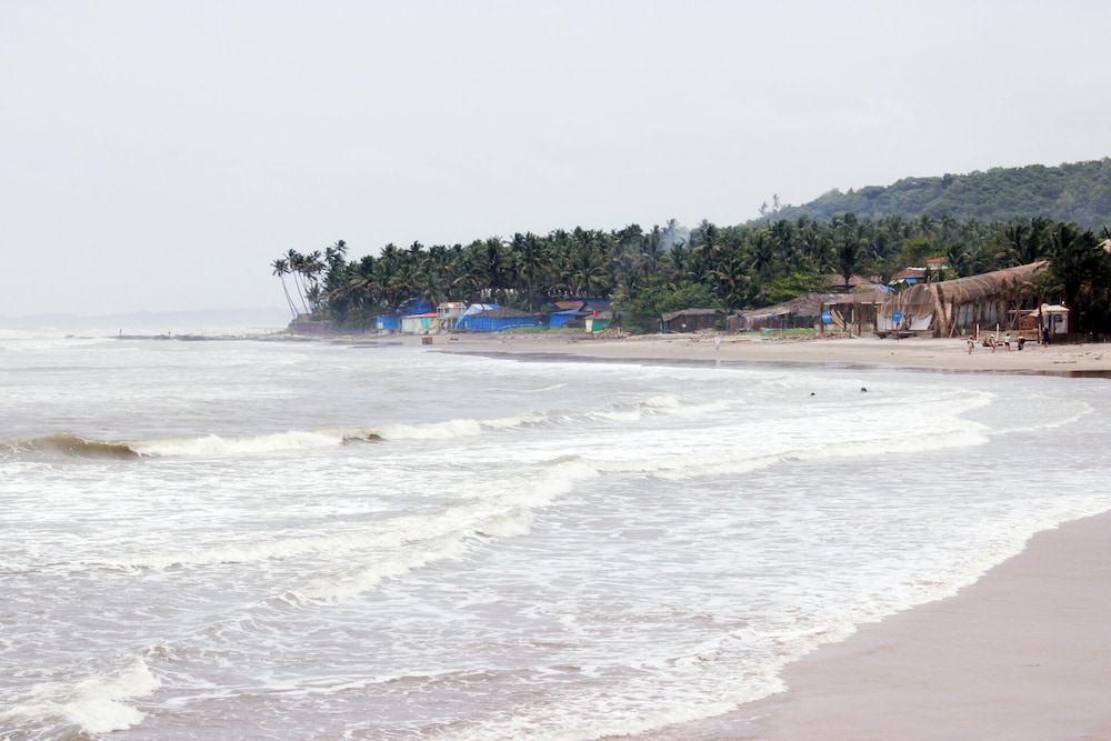 Royale Amata By the Beach