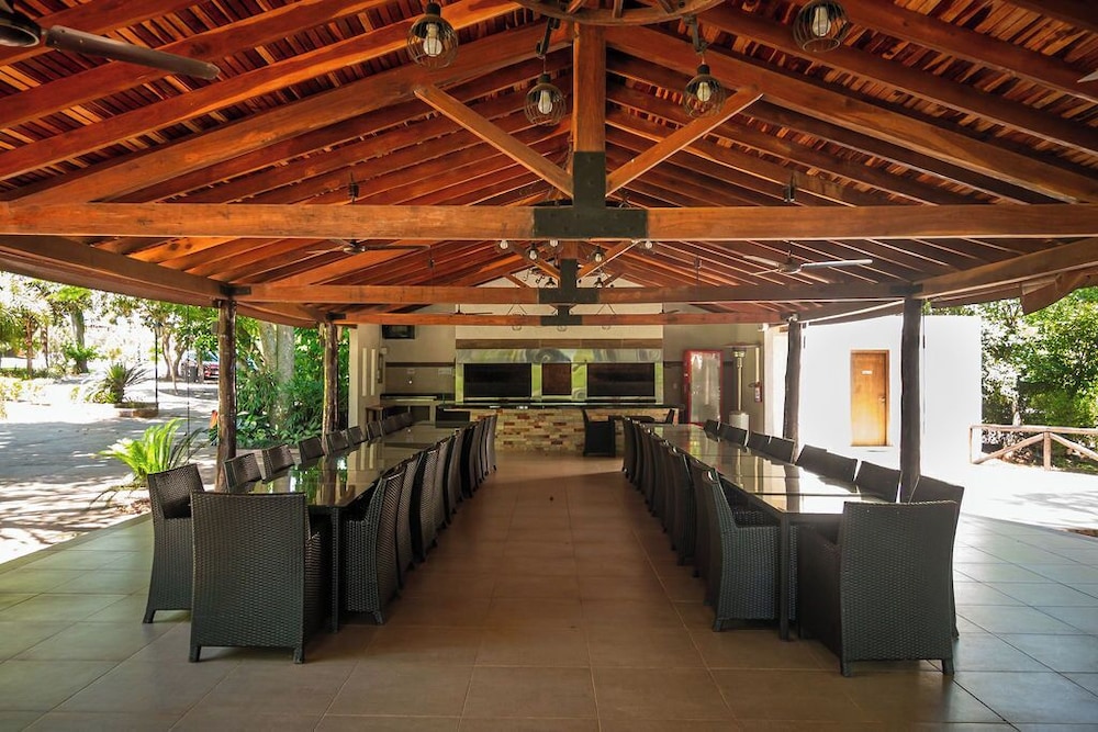 Papalo Resort Hotel