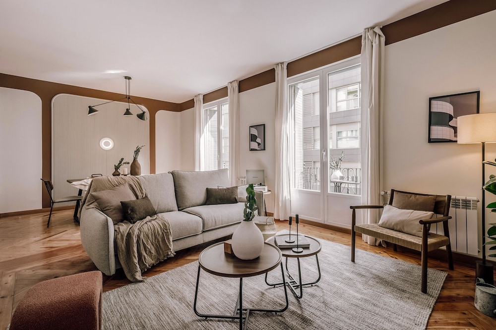 Tupiza - 3 Bedrooms and Office in Goya