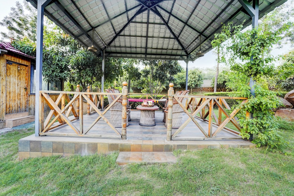 Alaya Stays Fortezza | Pet-friendly 6-BHK Farmhouse With Private Pool