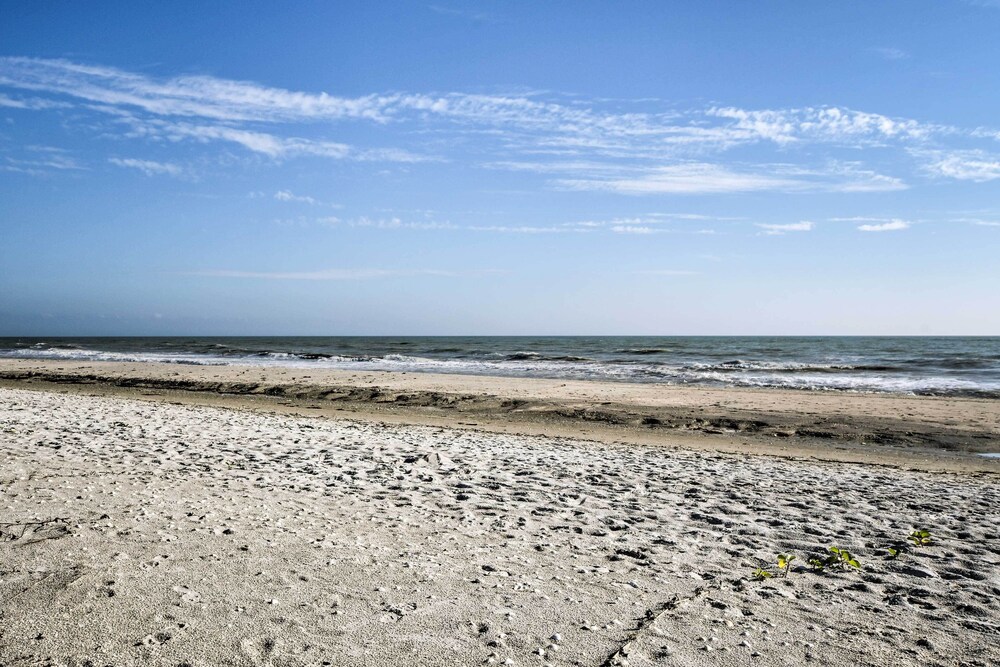 Luxury Sanibel Condo w/ Ocean View: Steps to Beach view 4