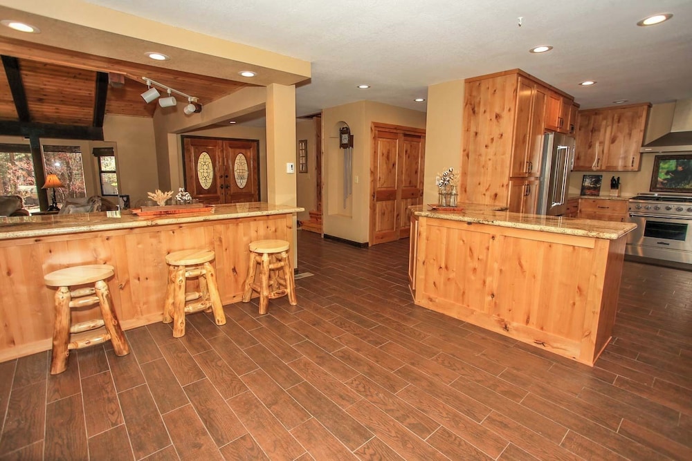 Summit Lodge 1&2