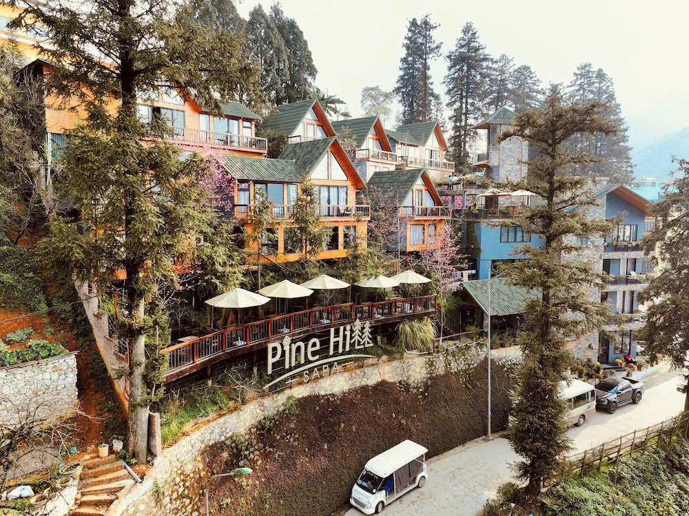 SAPA PINE HILL ECOLODGE