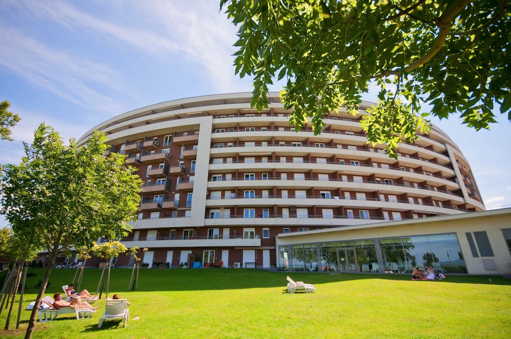 Club 218 Wellness Petra Apartman