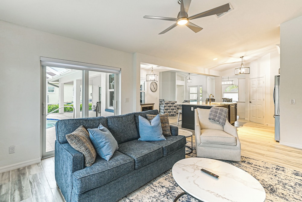 < 1 Mi to Tigertail Beach: Waterfront Gem w/ Dock!