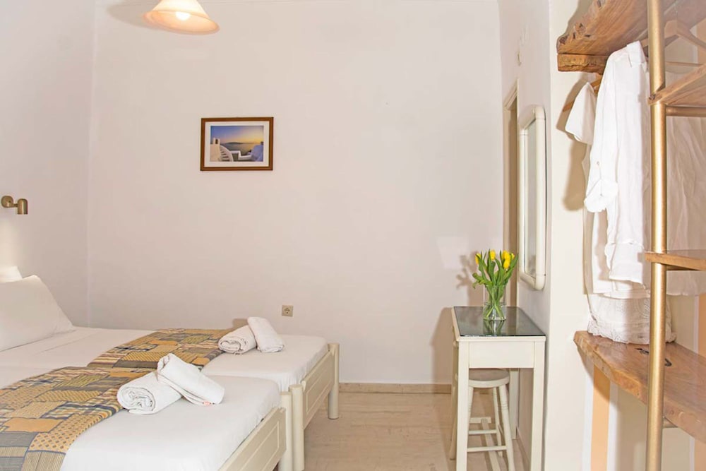 Seafront Apartments photo 2