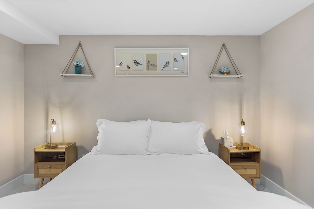 Madrona Bliss A Modern Escape