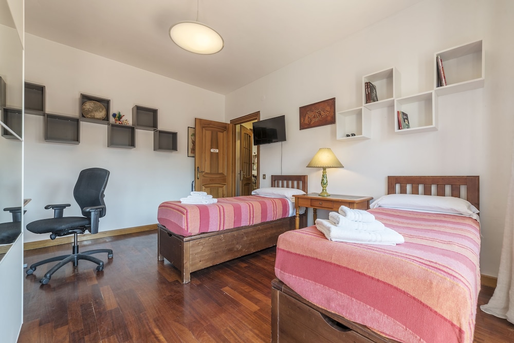 Portaportese Wooden Flat