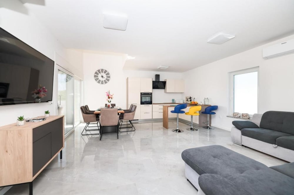 Villa Vesna in Zadar view 3