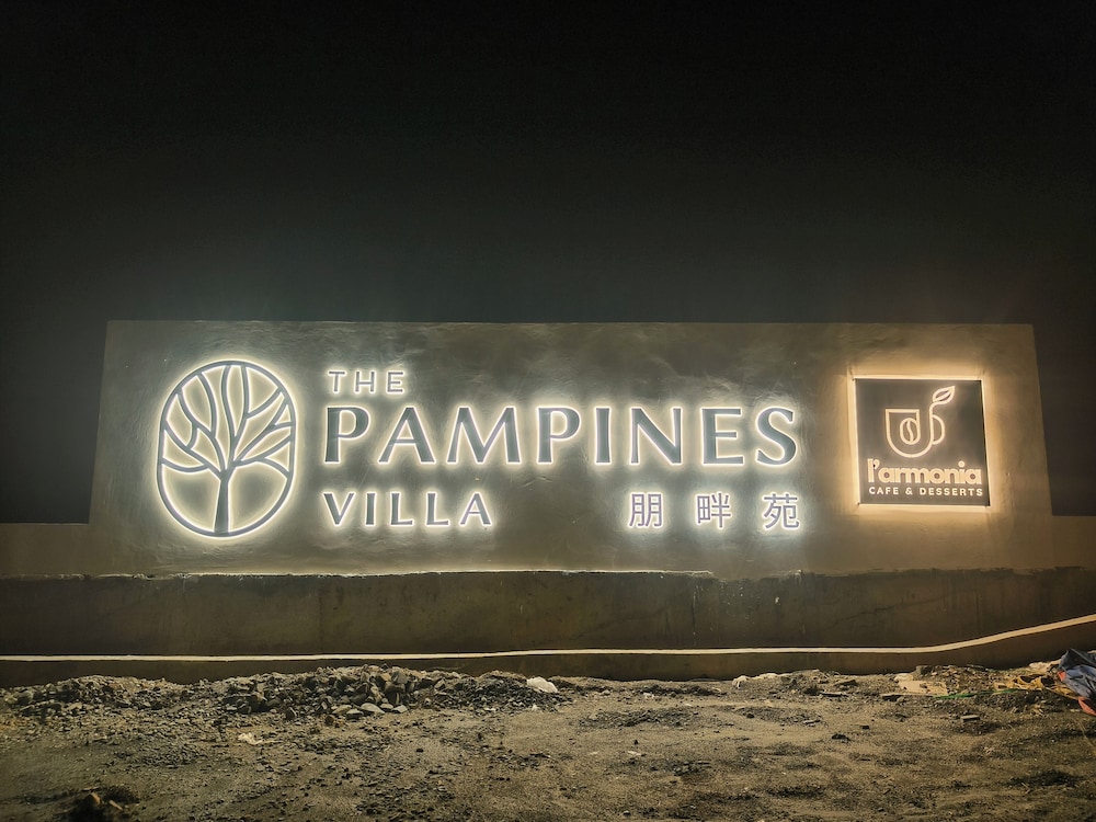 The Pampines Villa