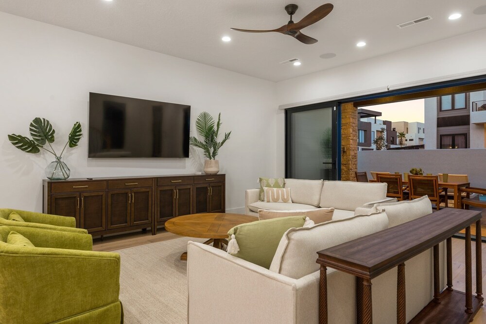 Lula Cove 7 Bedroom Home
