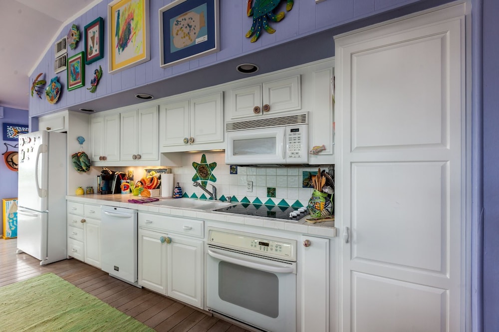 Luna Mar by Ryson Vacation Rentals