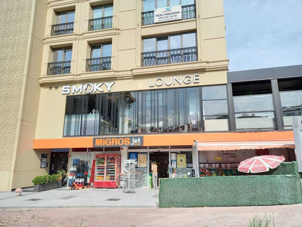 Fully Furnished & Central Family Apartment