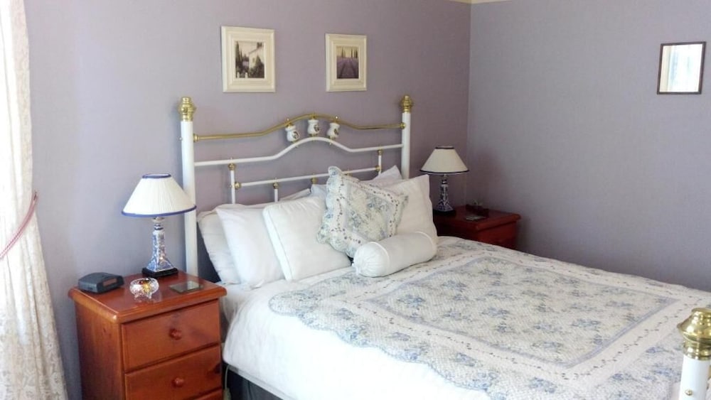 Bethany Manor Bed & Breakfast