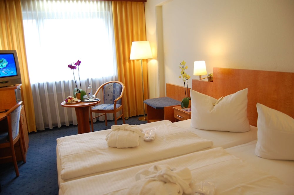 Frankfurt Vacations - Savoy Hotel Frankfurt - Property Image 35