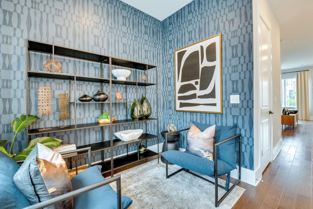 Chic Atlanta Vacation Rental ~ 1 Mi to Downtown!