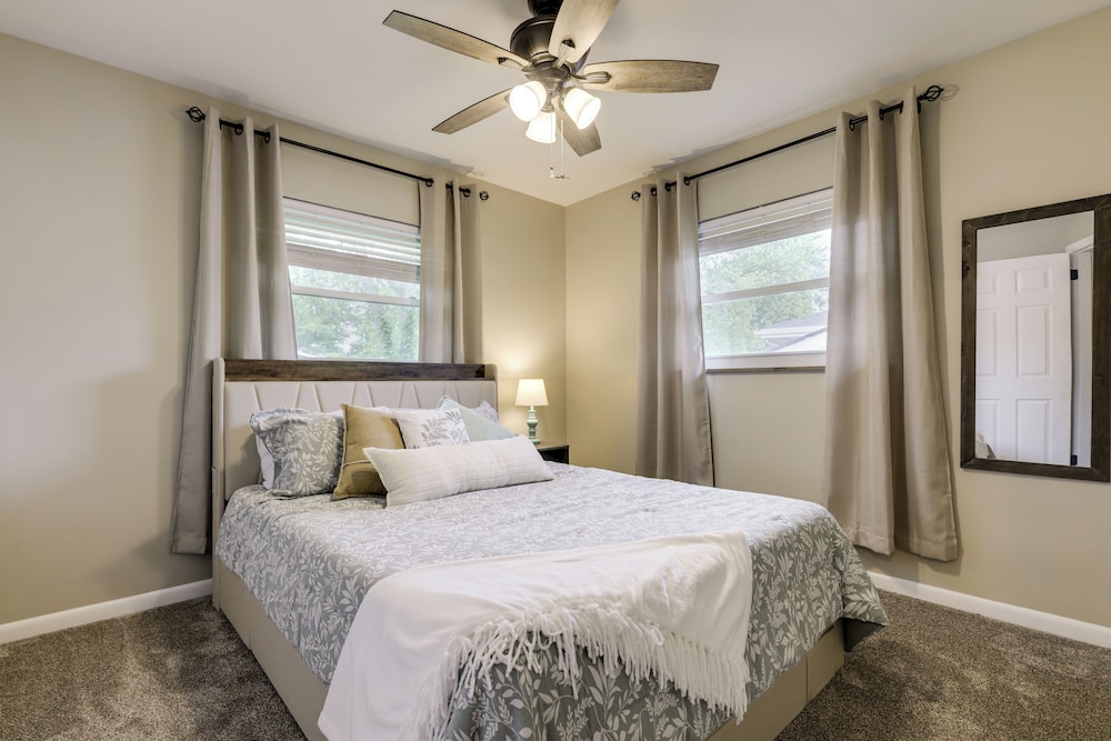 10 Mi to Dtwn Cincinnati: Home w/ Patio & Yard!