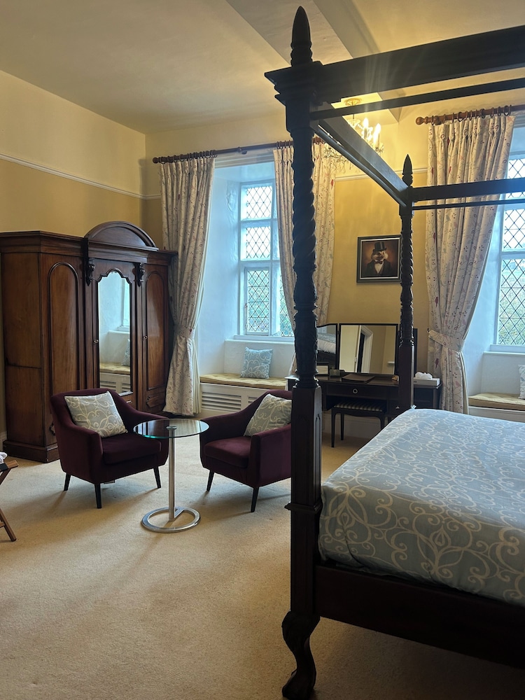 Moresby Hall