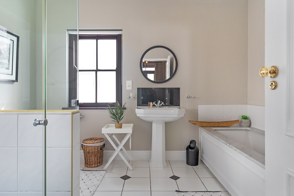 Winelands Golf Lodges at De Zalze