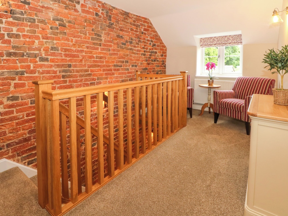 Small Lane Cottage