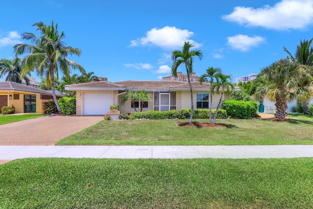 Cozy Home With Sunroom, Pool and Steps to Beach view 3