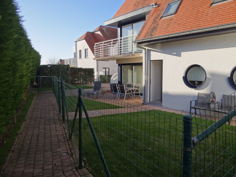 Apartment in Nieuwpoort With sea Views
