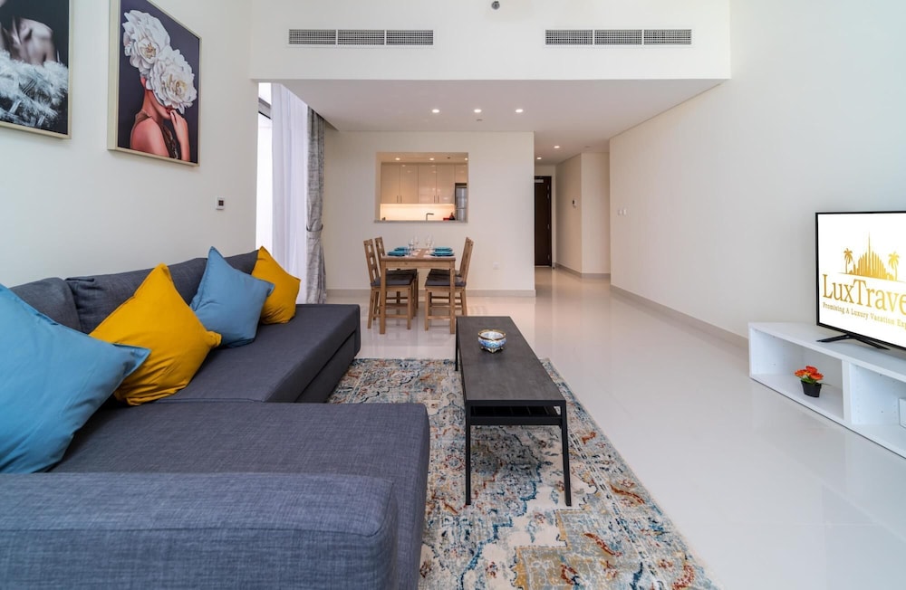 1BR Apt Brand New Spectacular Views Downtown